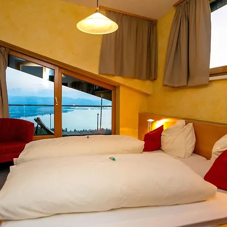 Schoenblick Otel 4*