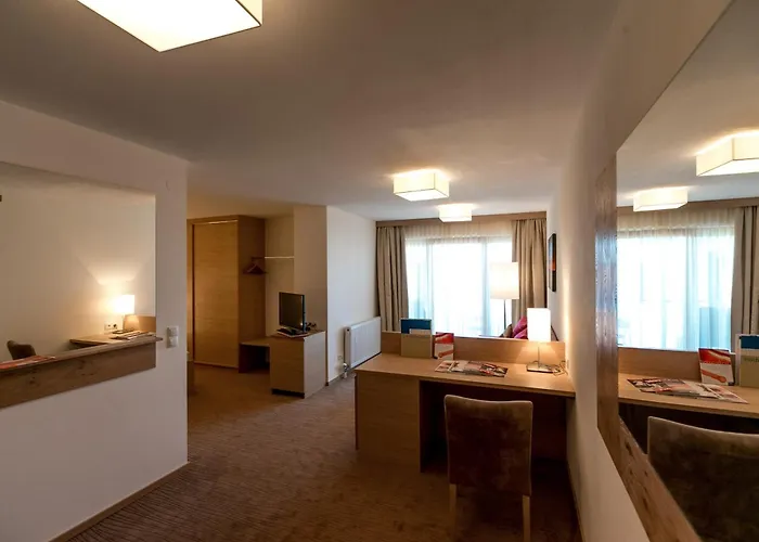 斯科恩布里克酒店 洛查贝布里根