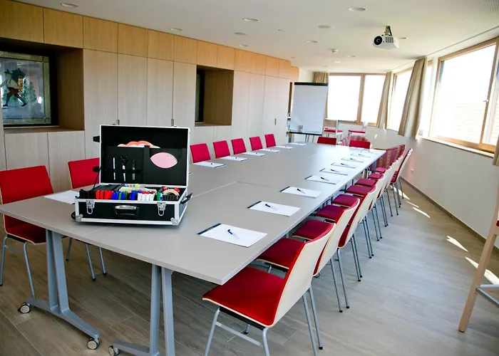 斯科恩布里克酒店 酒店 洛查贝布里根