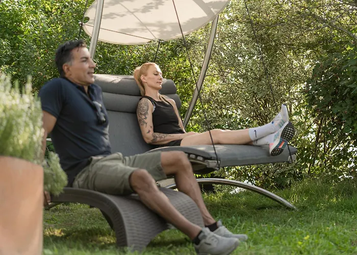 斯科恩布里克酒店 酒店 洛查贝布里根